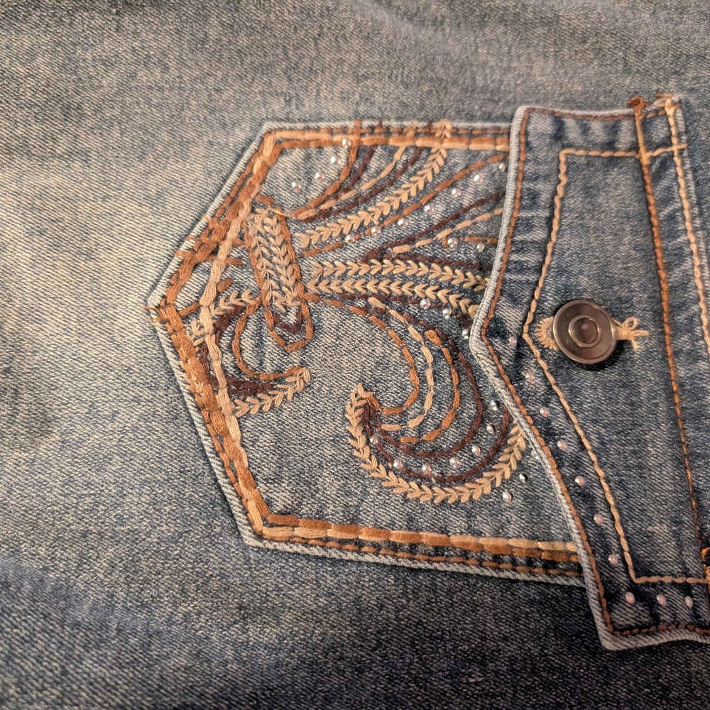 Women's Blue Denim Festival Shorts - Picture 5 of 5